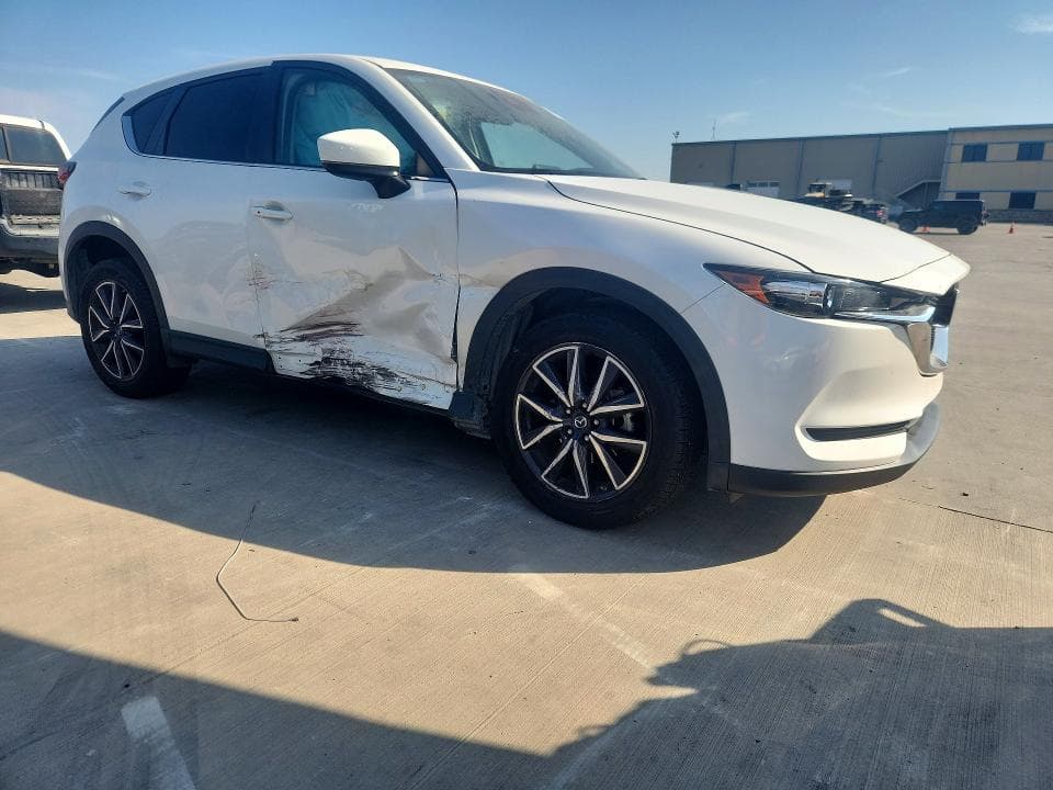 2018 MAZDA CX-5 TOURING 4