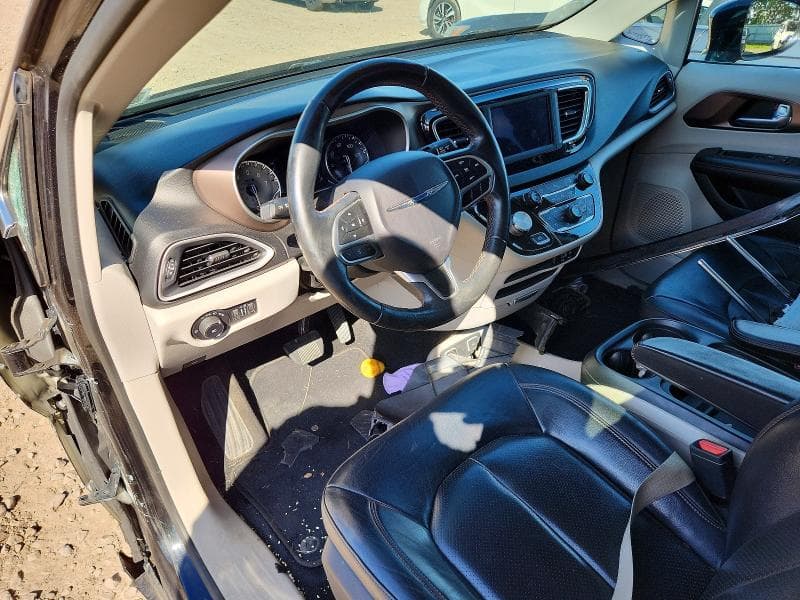 2018 CHRYSLER PACIFICA TOURING L 8