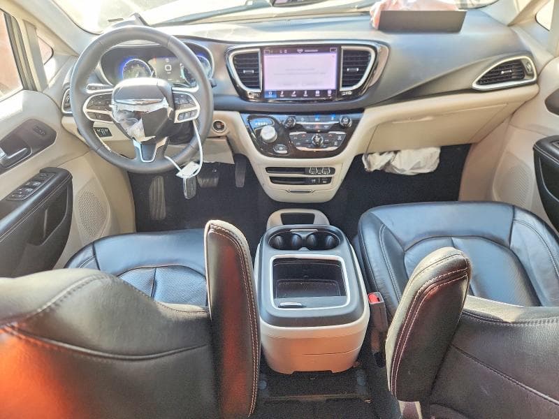 2022 CHRYSLER PACIFICA TOURING L 8