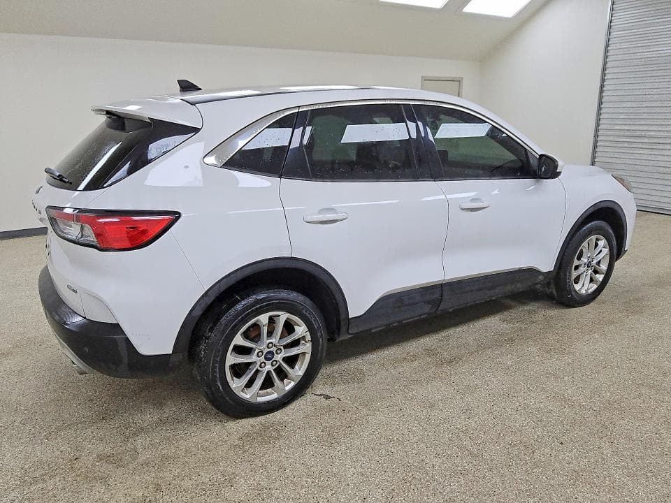 2020 FORD ESCAPE SE 3