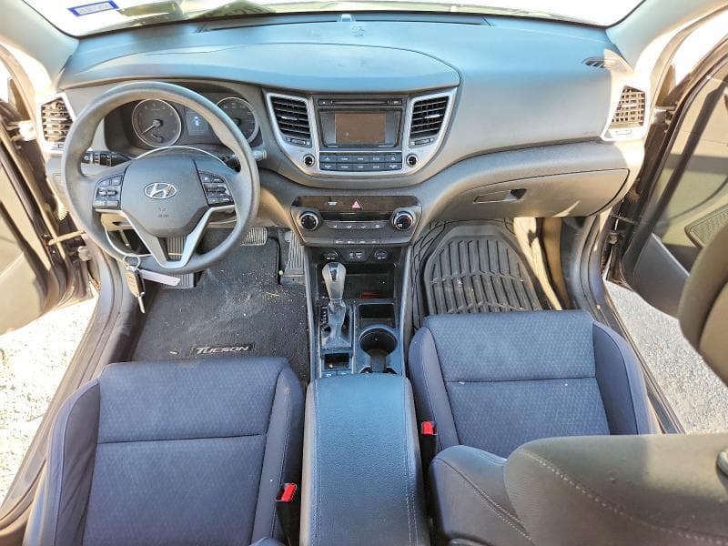 2017 HYUNDAI TUCSON SE 8