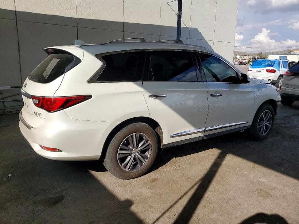 2019 INFINITI QX60 LUXE 3