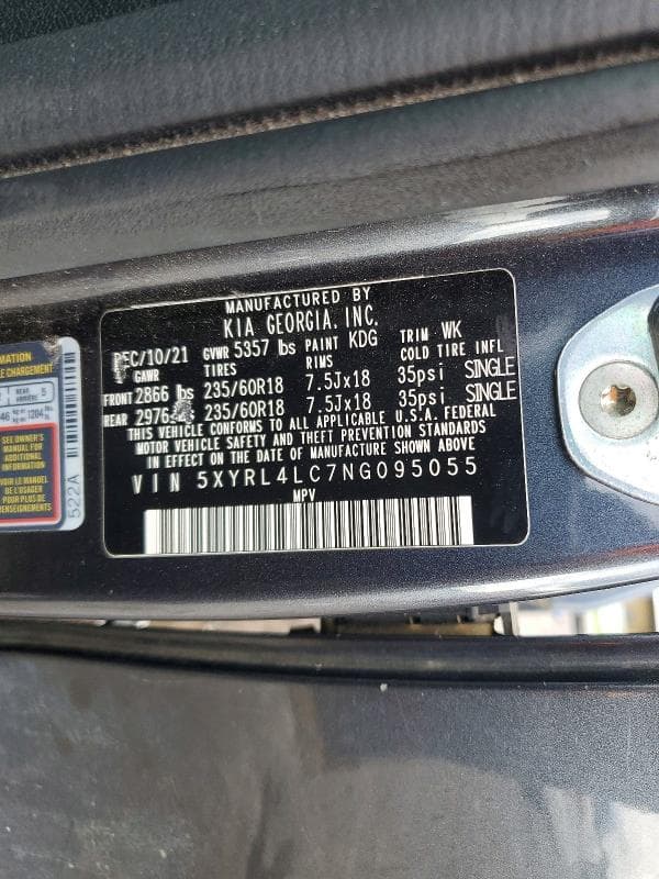 2022 KIA SORENTO S 13