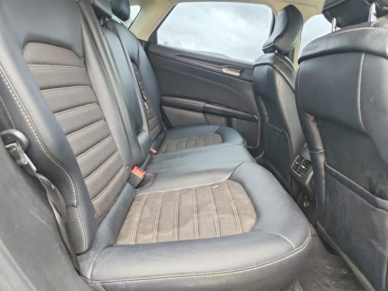 2018 FORD FUSION SE 10