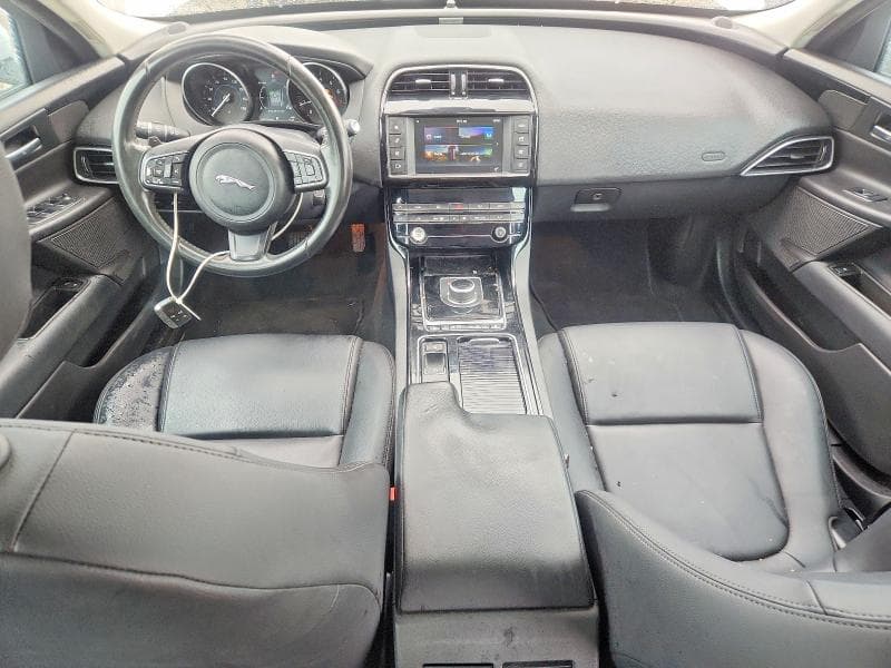 2018 JAGUAR XE 8
