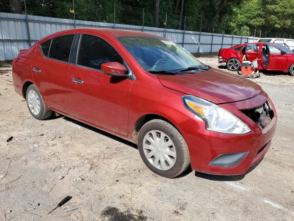 2017 NISSAN VERSA 1.6 SV 4