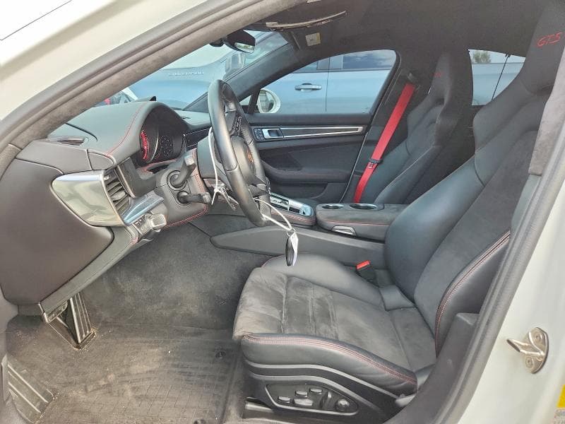 2022 PORSCHE PANAMERA GTS 7