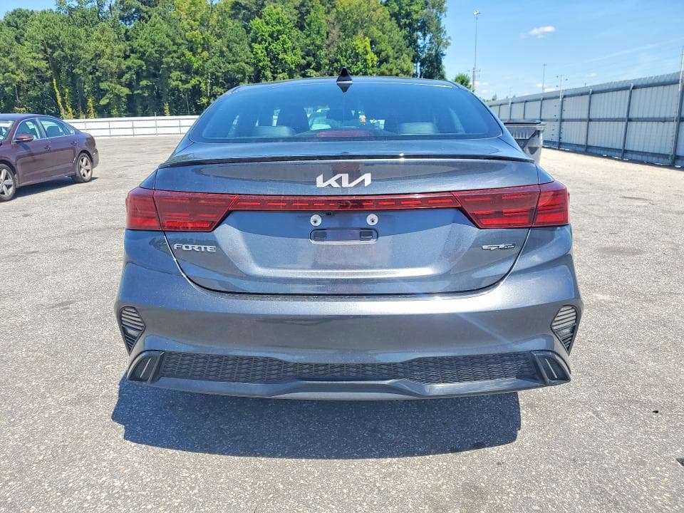 2022 KIA FORTE GT LINE 6