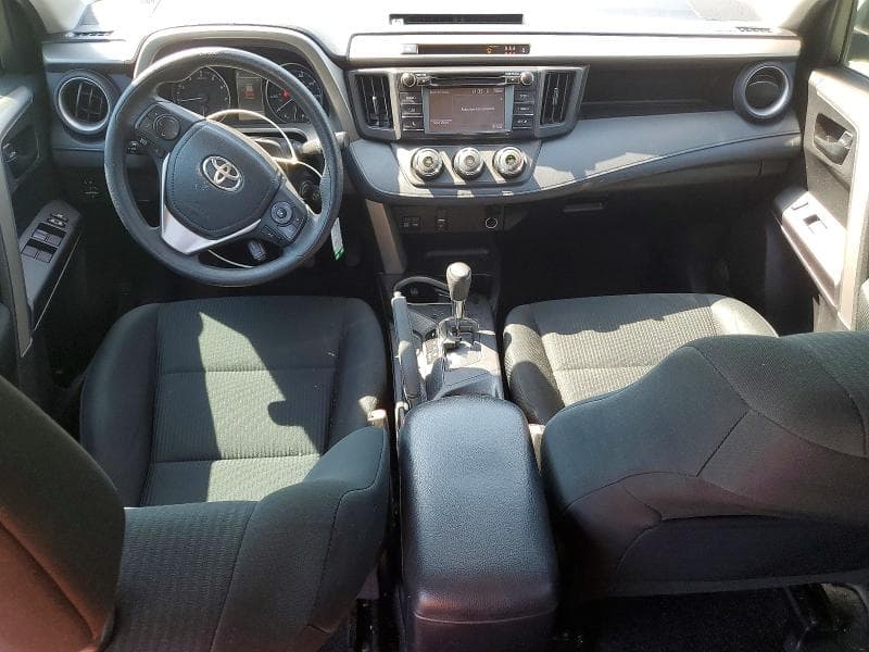 2018 TOYOTA RAV4 LE 8