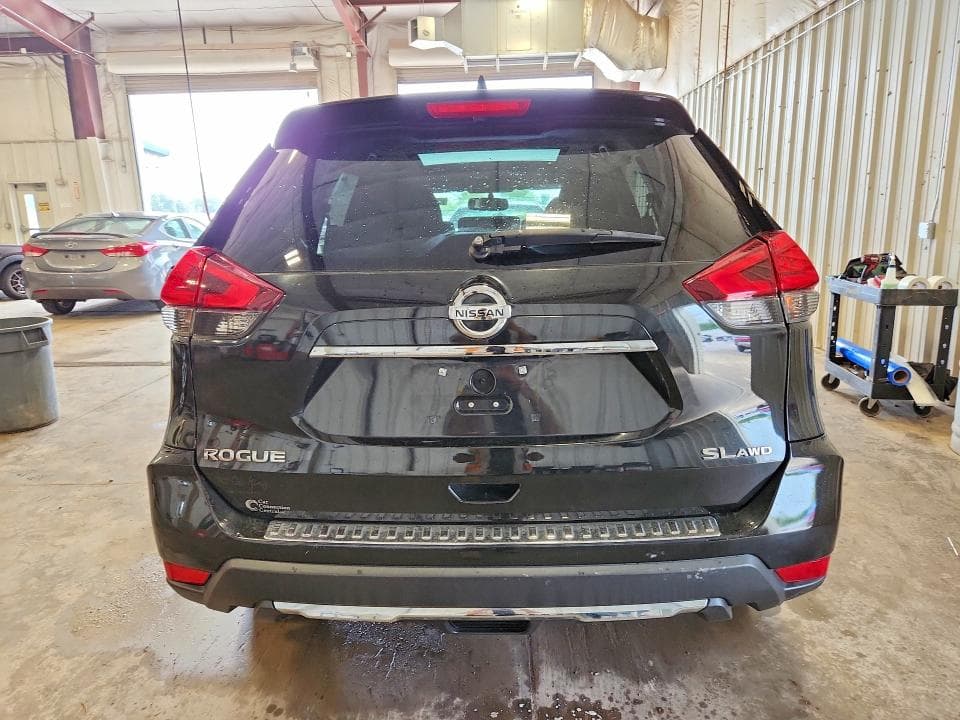 2017 NISSAN ROGUE SV 6