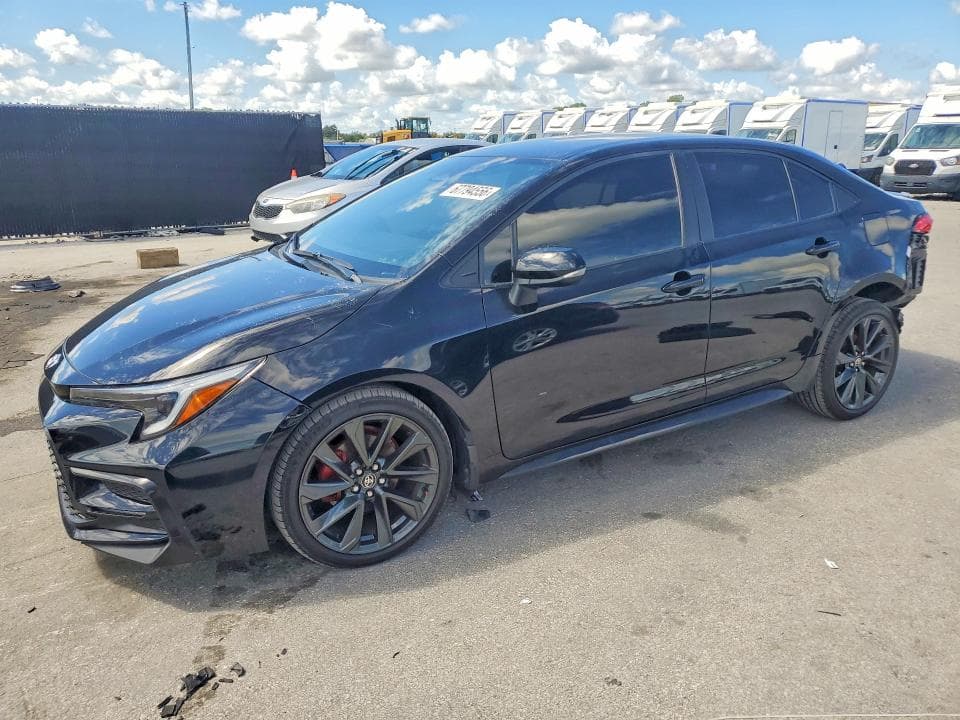 2025 TOYOTA COROLLA SE