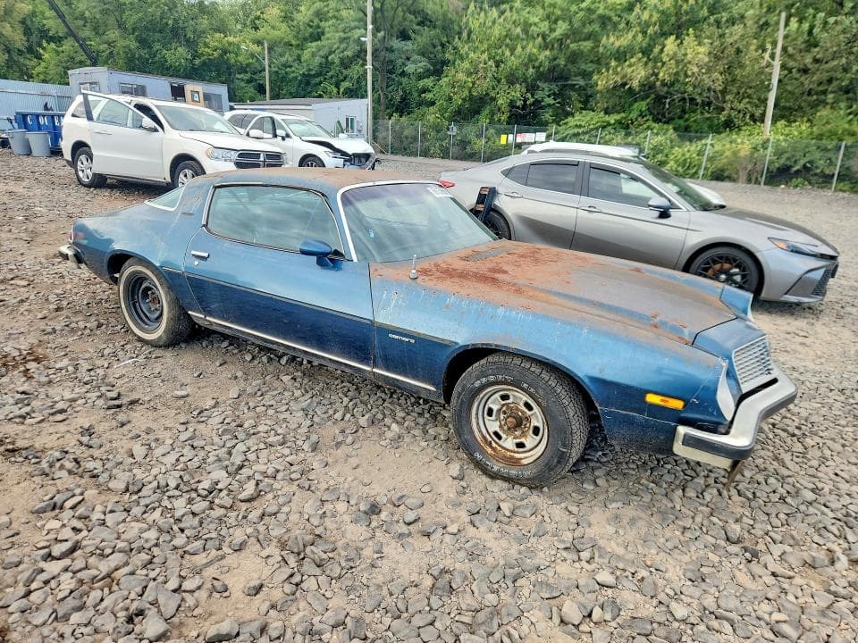 1977 CHEVROLET CAMARO 4