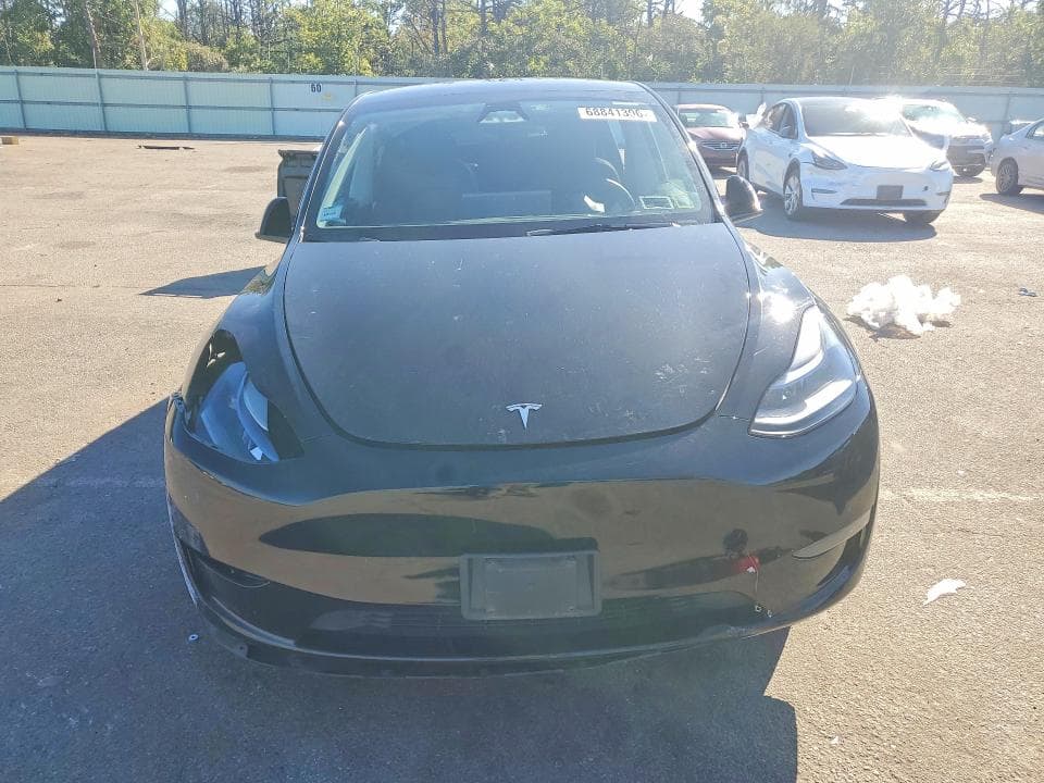 2023 TESLA MODEL Y 5