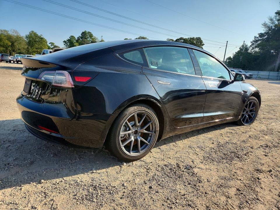 2023 TESLA MODEL 3 3