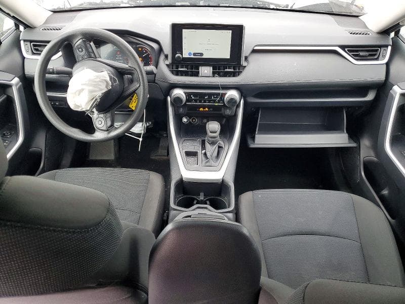 2025 TOYOTA RAV4 LE 8