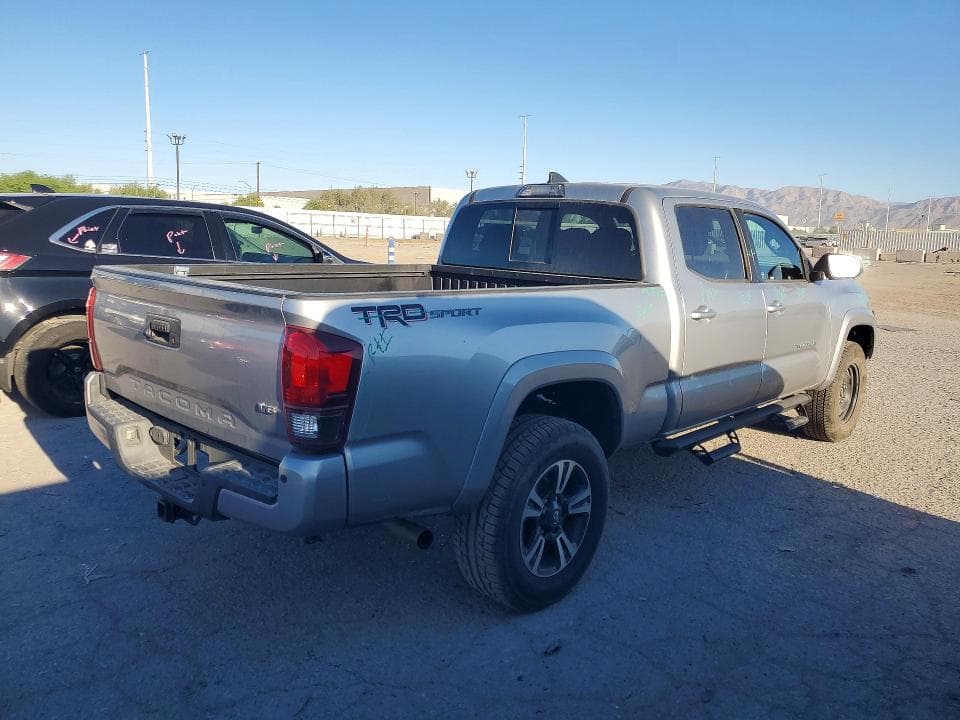 2019 TOYOTA TACOMA TRD SPORT 3