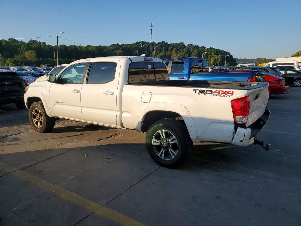 2017 TOYO TACOMA 2