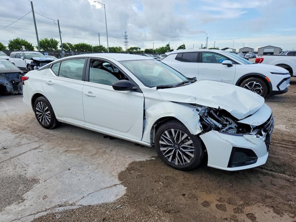 2026 NISSAN ALTIMA SV 4