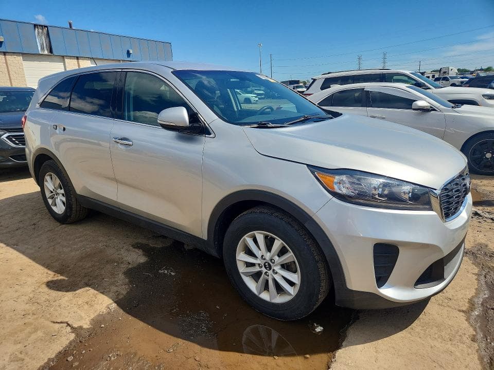 2019 KIA SORENTO L 4