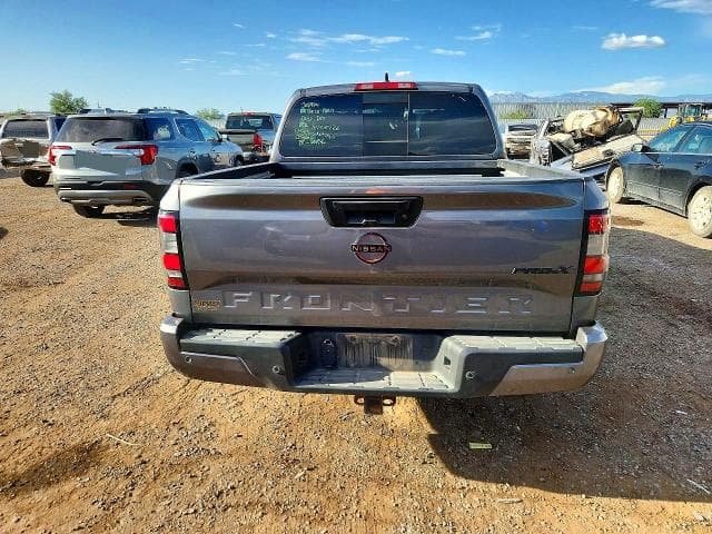 2024 NISSAN FRONTIER PRO-X 6