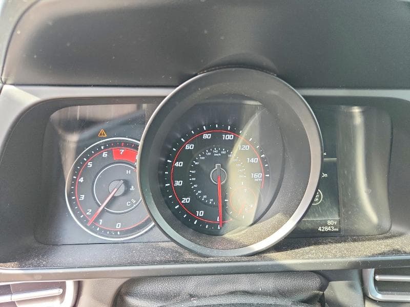 2022 HYUNDAI ELANTRA SEL 9