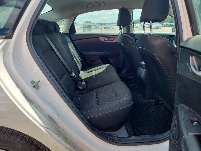 2021 KIA FORTE FE 10