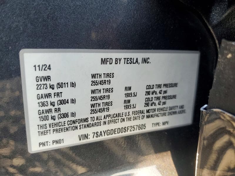 2025 TESLA MODEL Y 12
