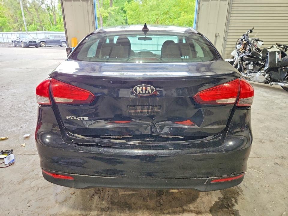 2017 KIA FORTE LX 6