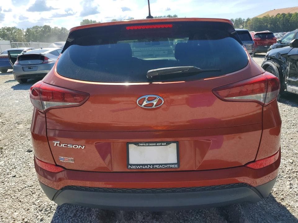 2017 HYUNDAI TUCSON SE 6