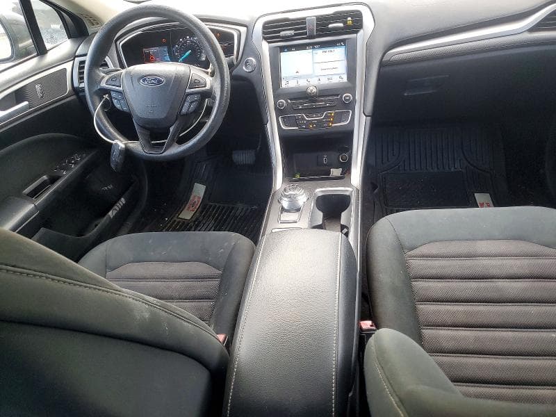2017 FORD FUSION SE 8