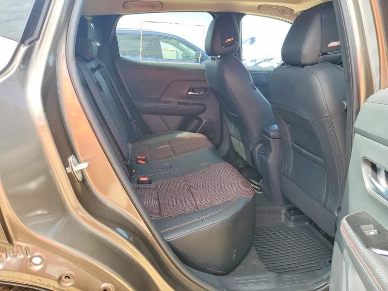 2025 NISSAN KICKS SR 10
