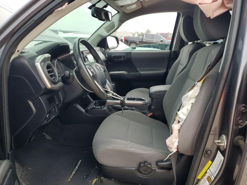 2017 TOYOTA TACOMA SR5 V6 7