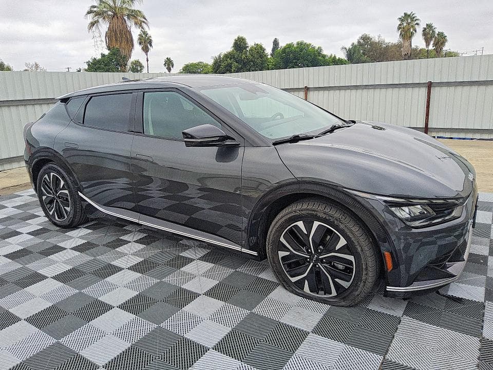 2023 KIA EV6 WIND 4