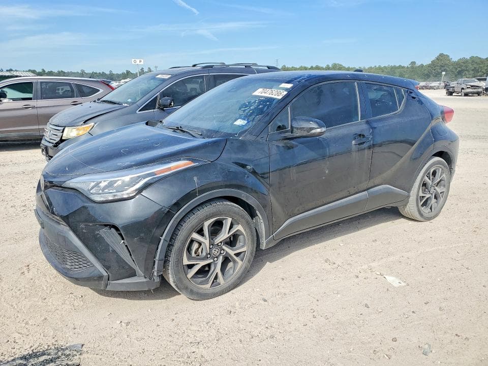2021 TOYOTA C-HR XLE