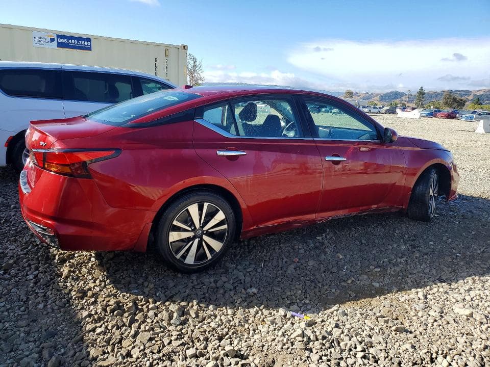 2022 NISSAN ALTIMA SV 3