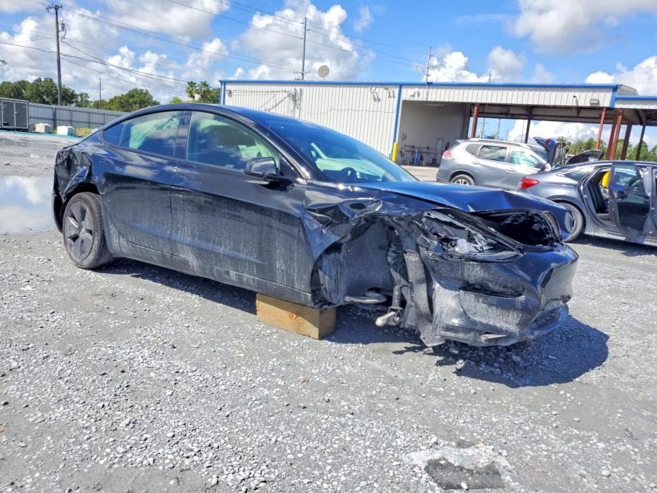 2023 TESLA MODEL 3 4