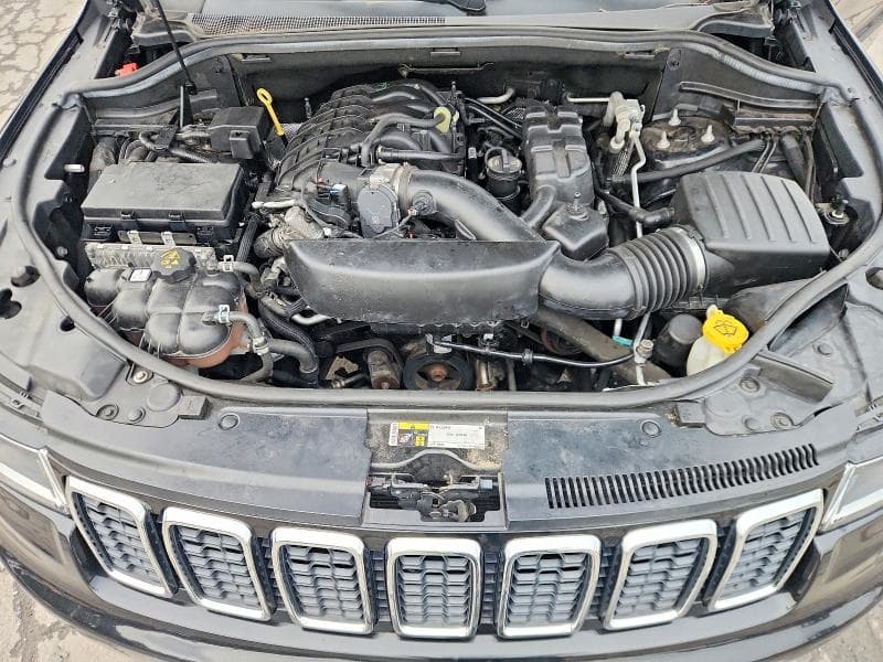 2020 JEEP GRAND CHEROKEE LAREDO 12