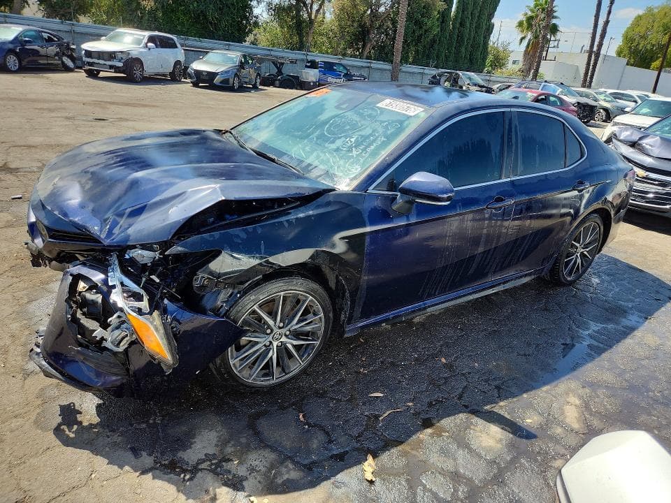 2022 TOYOTA CAMRY SE