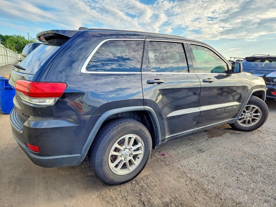 2019 JEEP GRAND CHEROKEE LAREDO 3