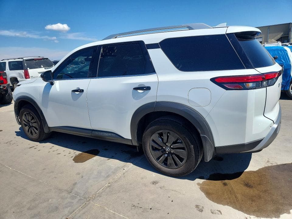 2025 NISSAN PATHFINDER SL 2