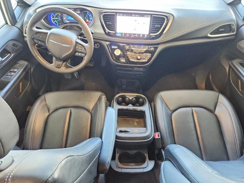 2024 CHRYSLER PACIFICA HYBRID SELECT 8
