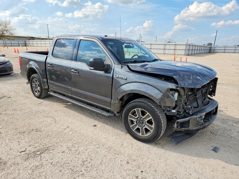 2017 FORD F150 SUPERCREW 4