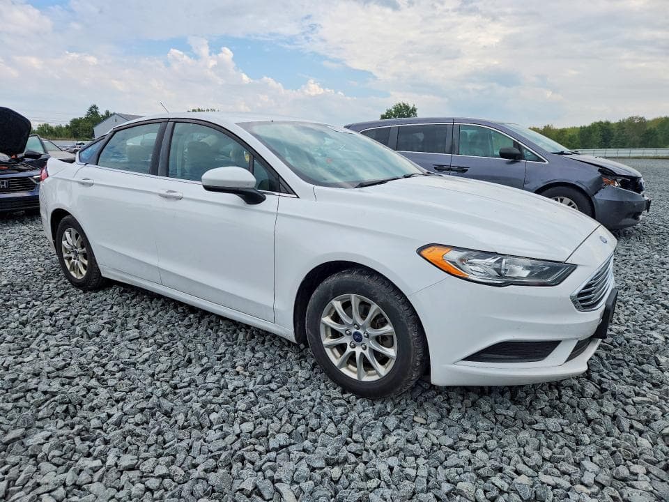 2017 FORD FUSION S 4