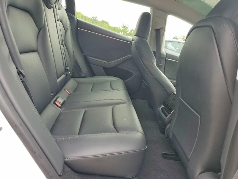 2025 TESLA MODEL 3 10