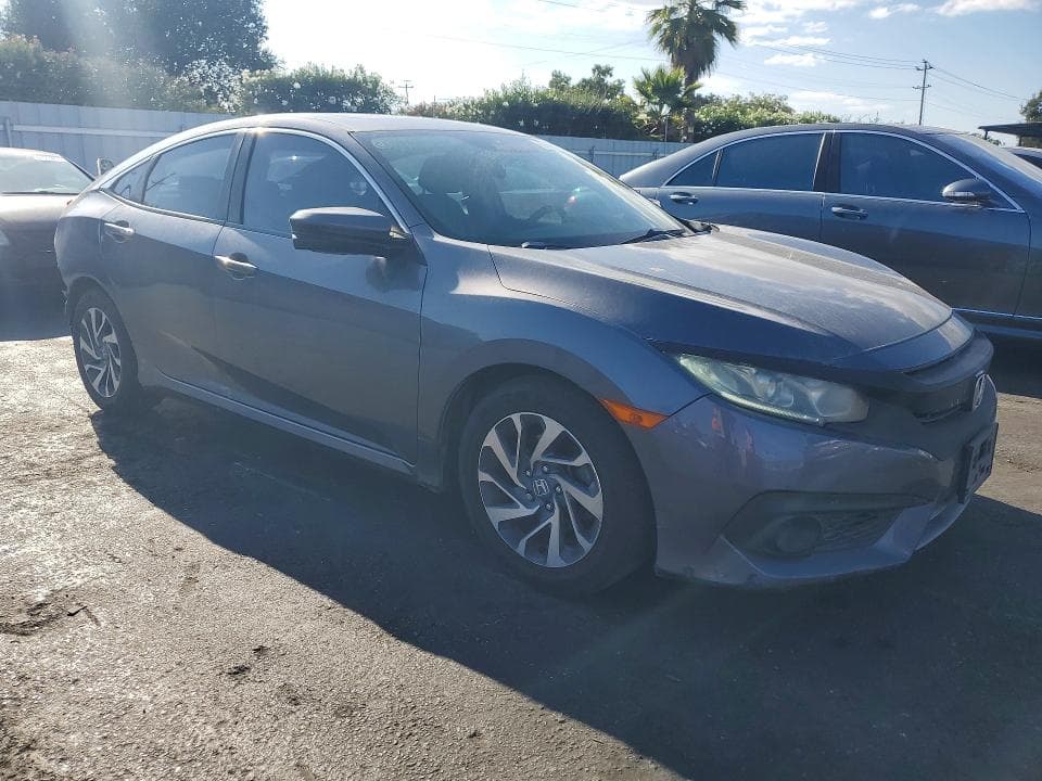 2017 HONDA CIVIC EX 4