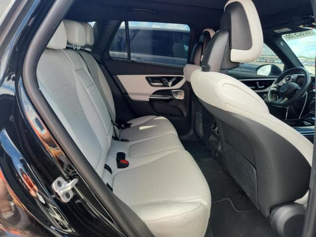 2023 MERCEDES-BENZ GLC 300 11