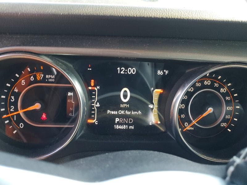 2019 JEEP WRANGLER UNLIMITED SAHARA 9