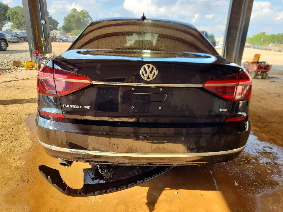 2017 VOLKSWAGEN PASSAT SE 6