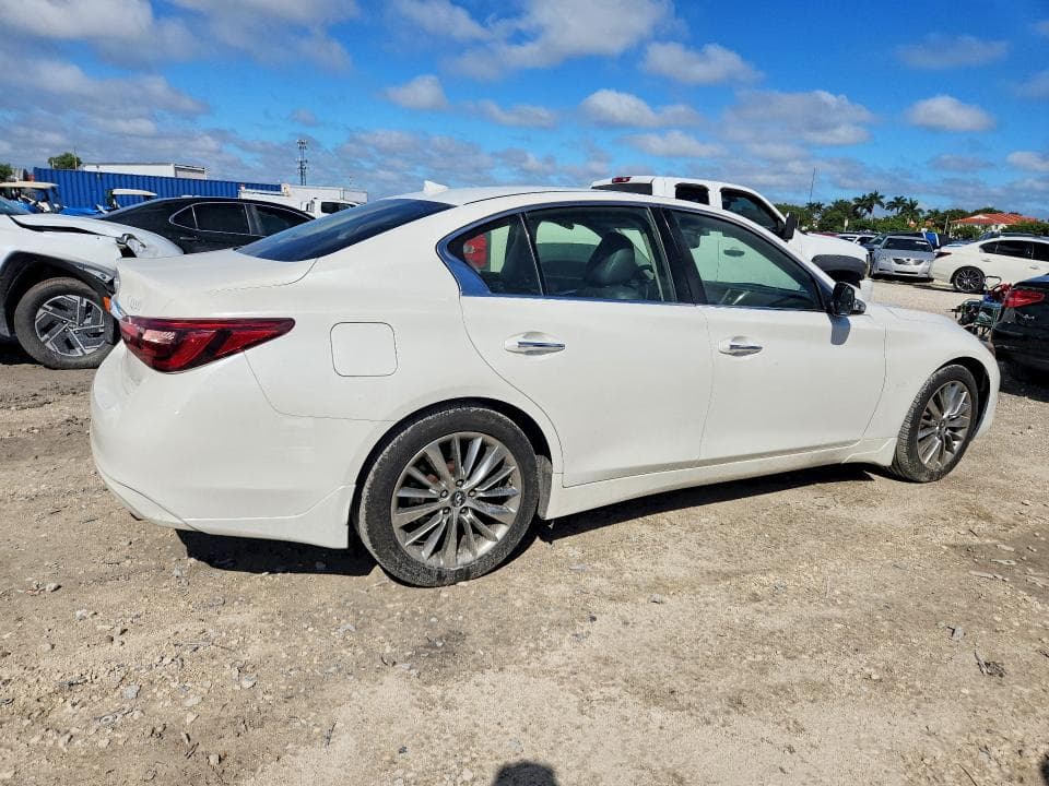 2018 INFINITI Q50 3.0T LUXE 3
