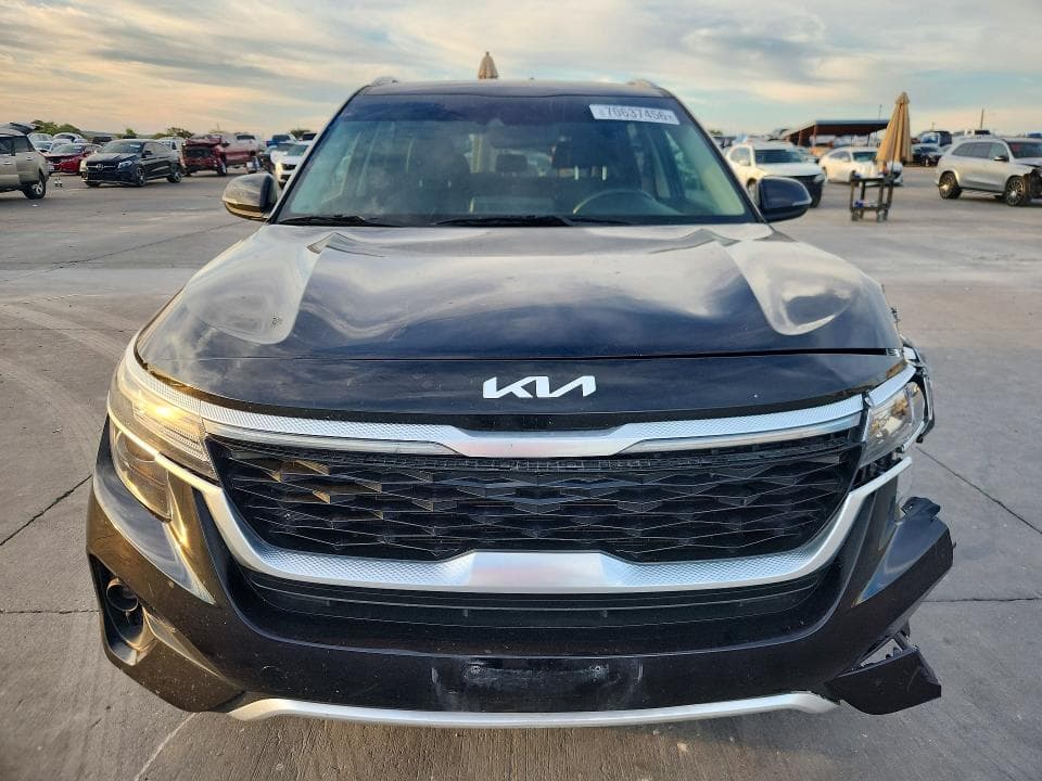 2022 KIA SELTOS EX 5